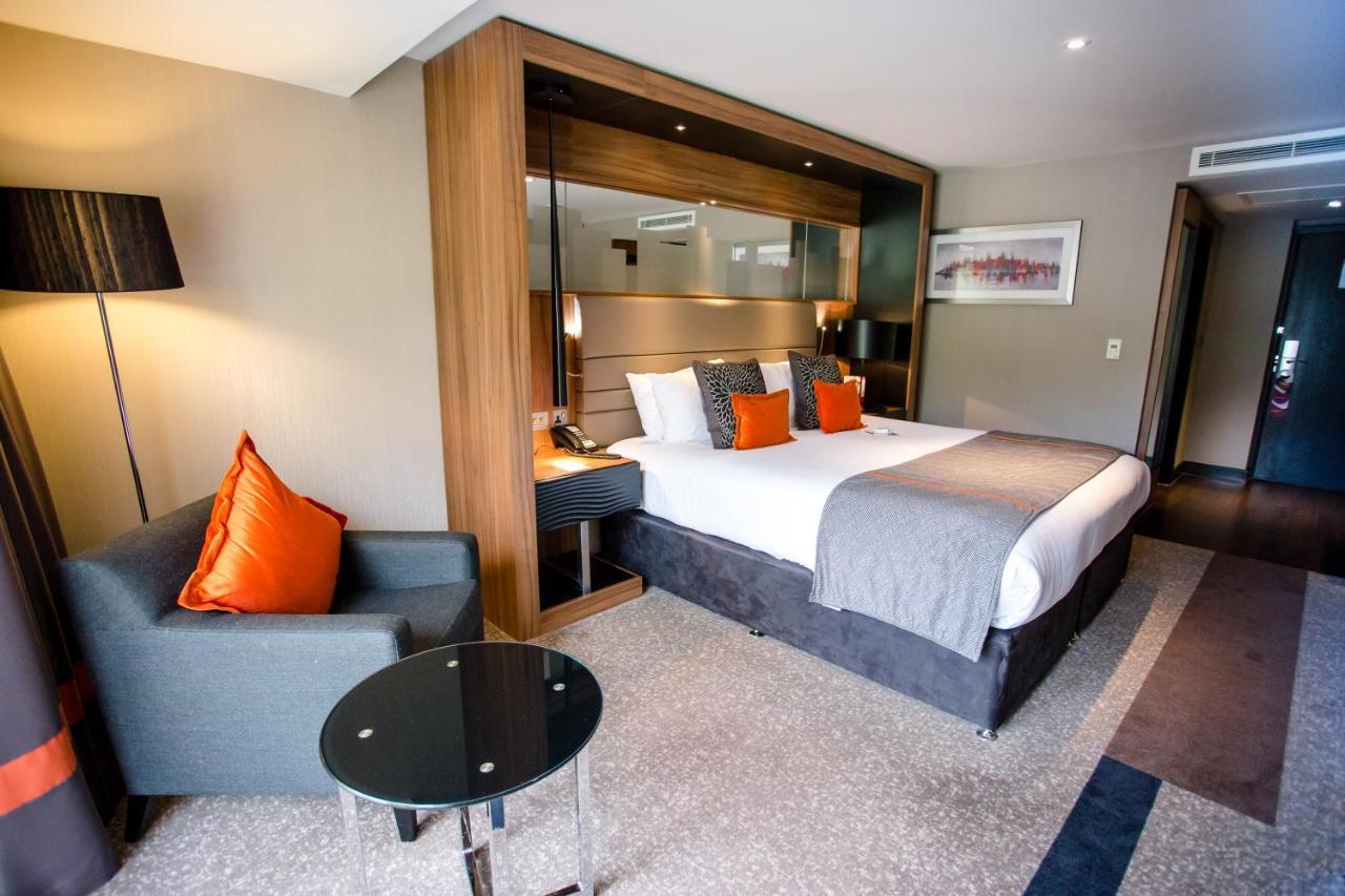 Отель Crowne Plaza Gerrards Cross By Ihg Биконсфилд Экстерьер фото