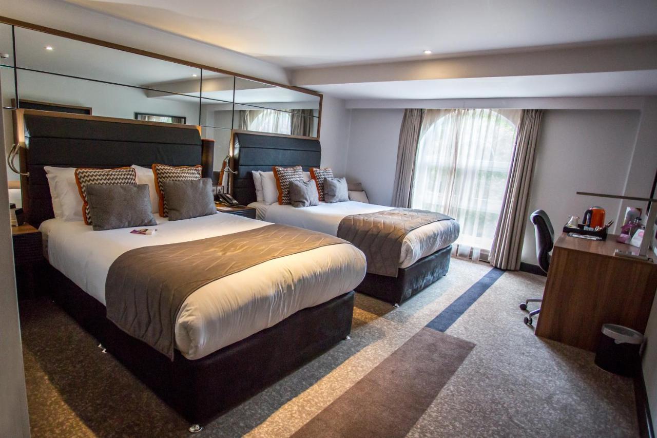 Отель Crowne Plaza Gerrards Cross By Ihg Биконсфилд Экстерьер фото