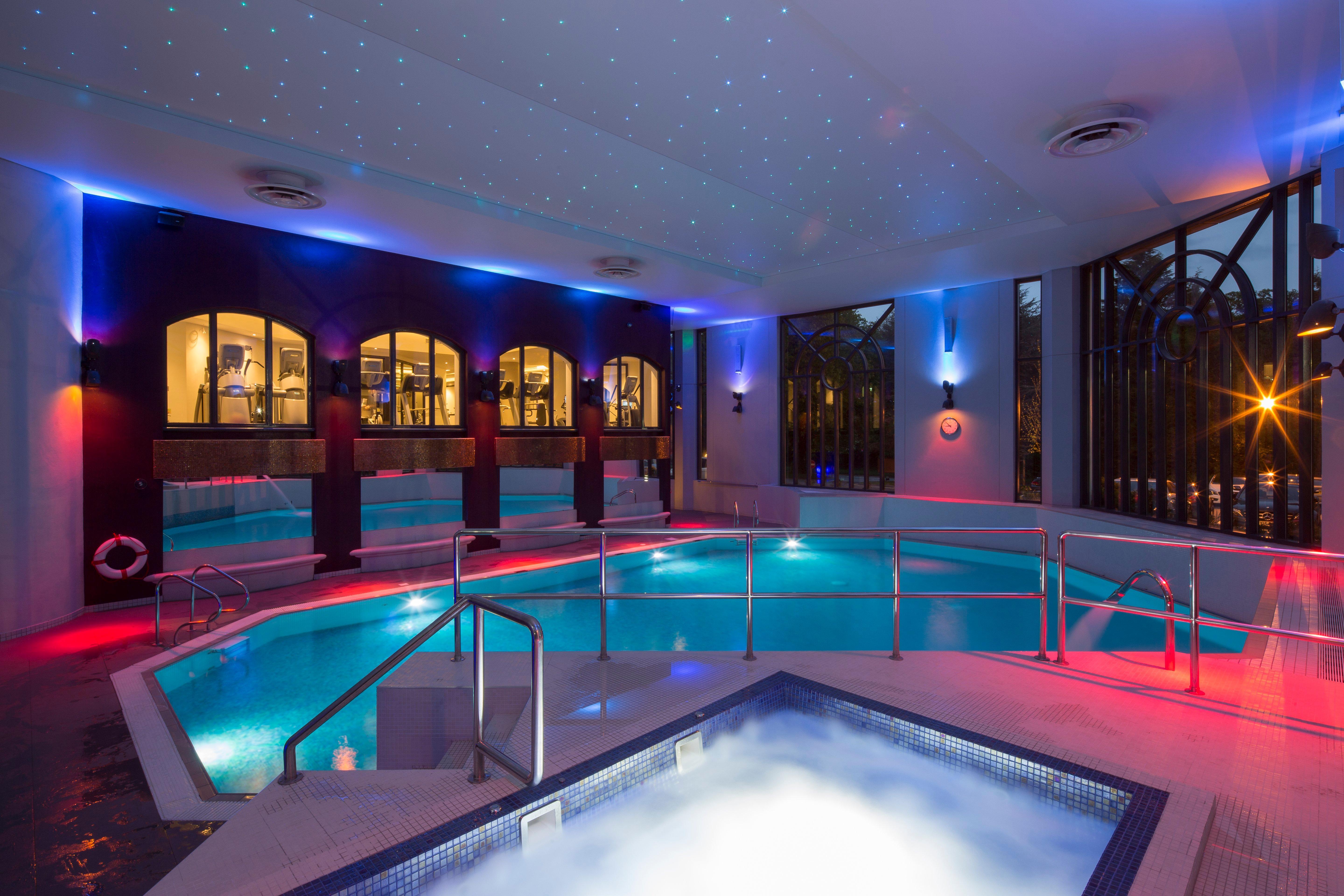 Отель Crowne Plaza Gerrards Cross By Ihg Биконсфилд Экстерьер фото