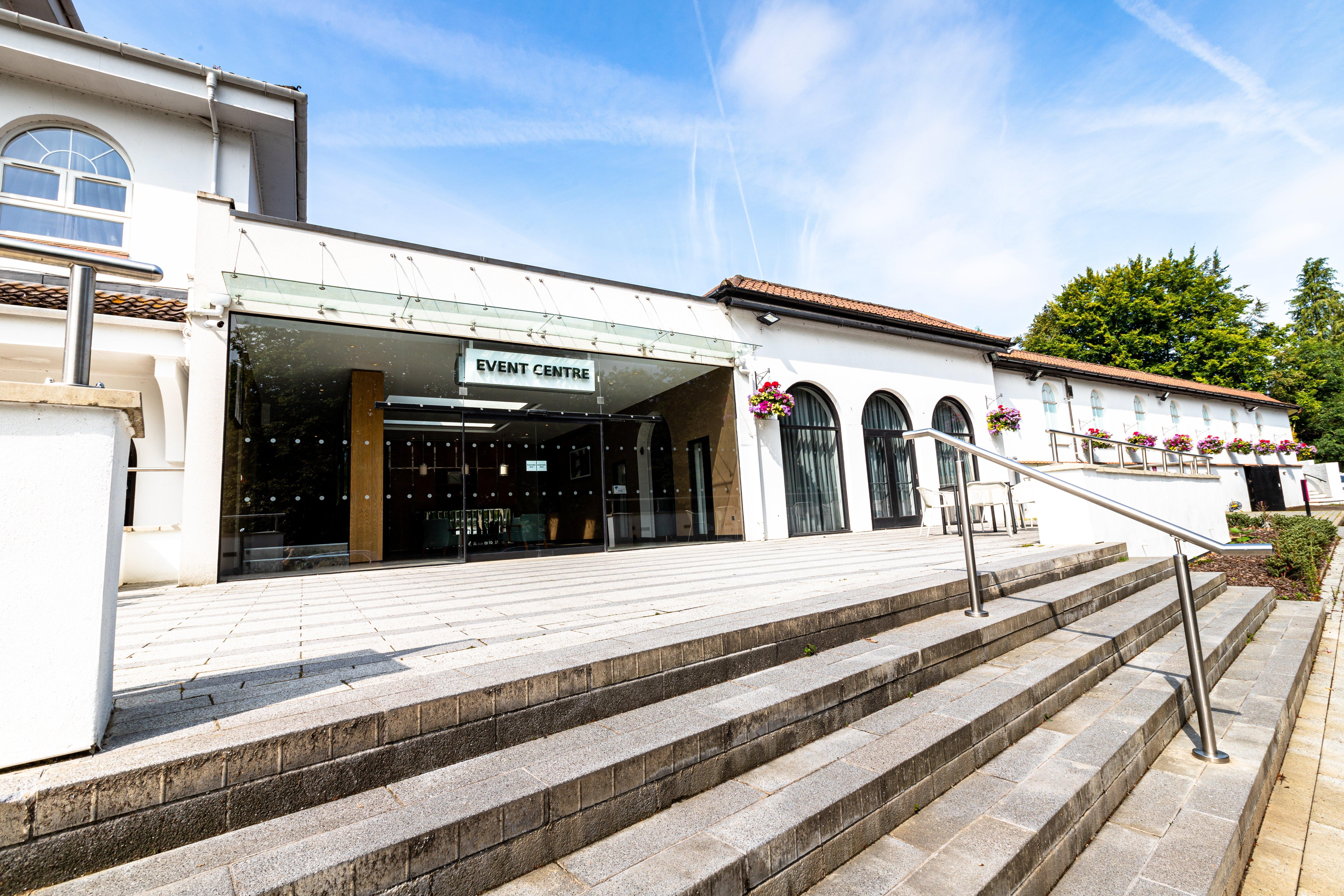 Отель Crowne Plaza Gerrards Cross By Ihg Биконсфилд Экстерьер фото