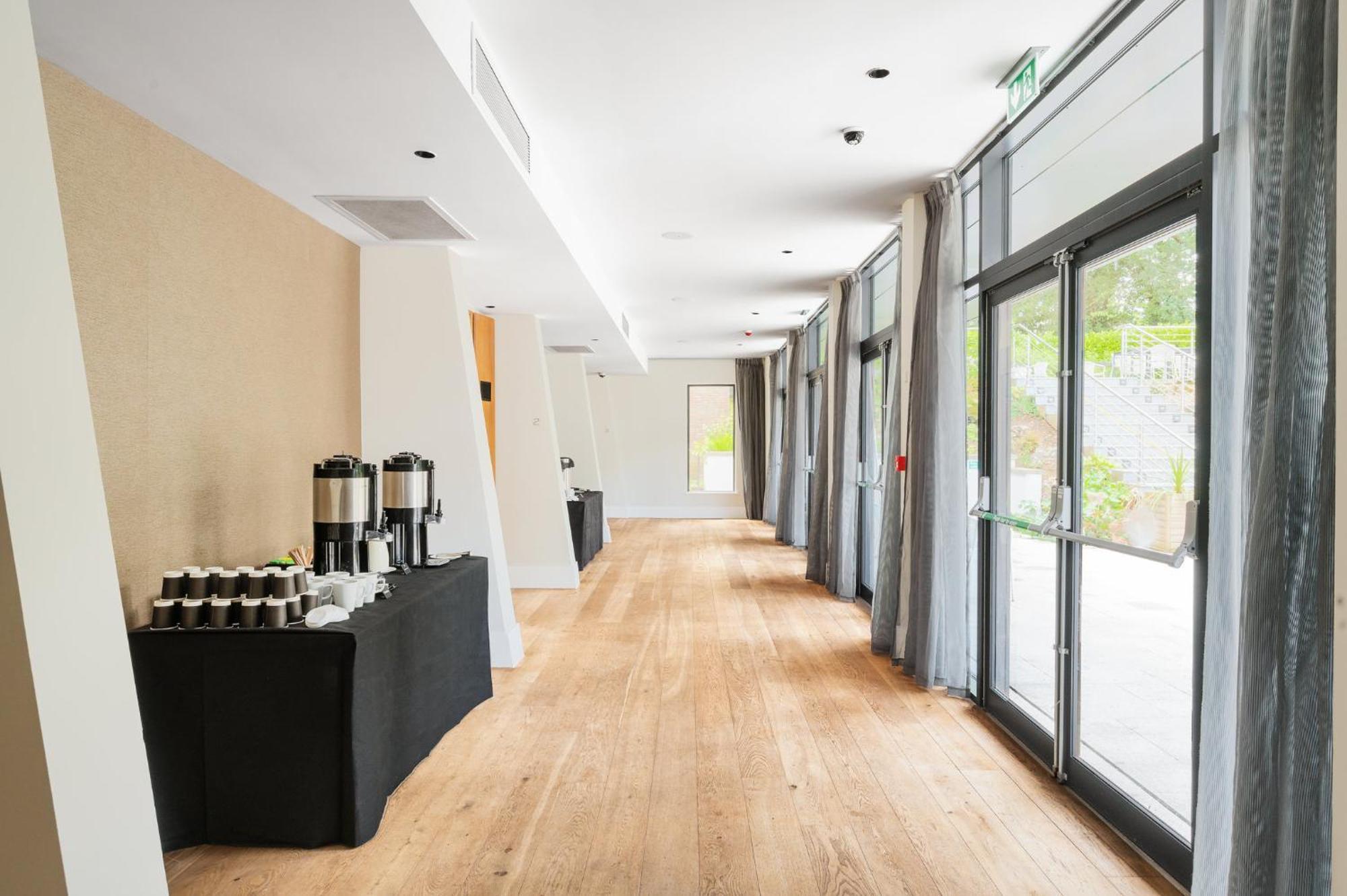 Отель Crowne Plaza Gerrards Cross By Ihg Биконсфилд Экстерьер фото