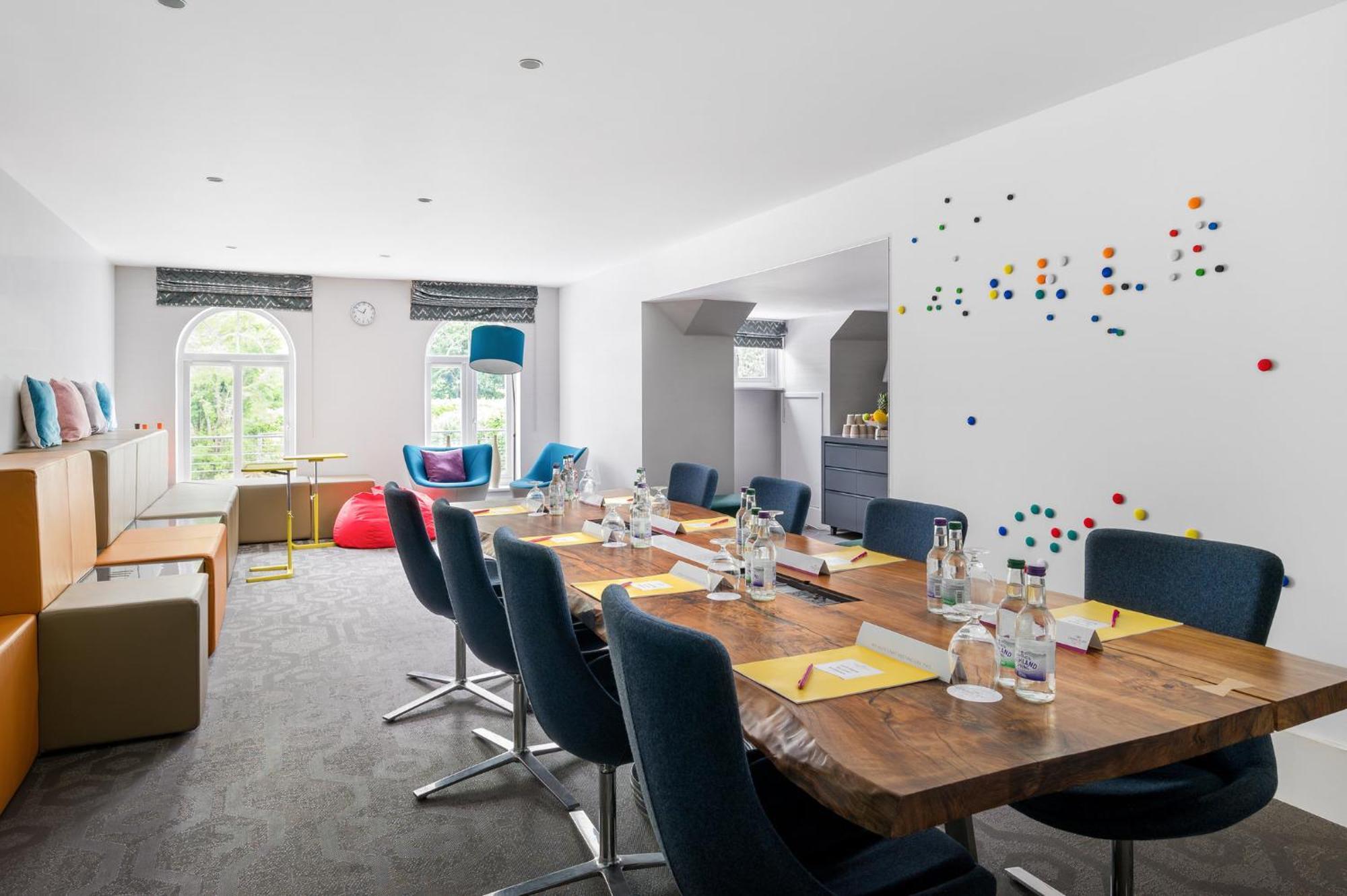 Отель Crowne Plaza Gerrards Cross By Ihg Биконсфилд Экстерьер фото