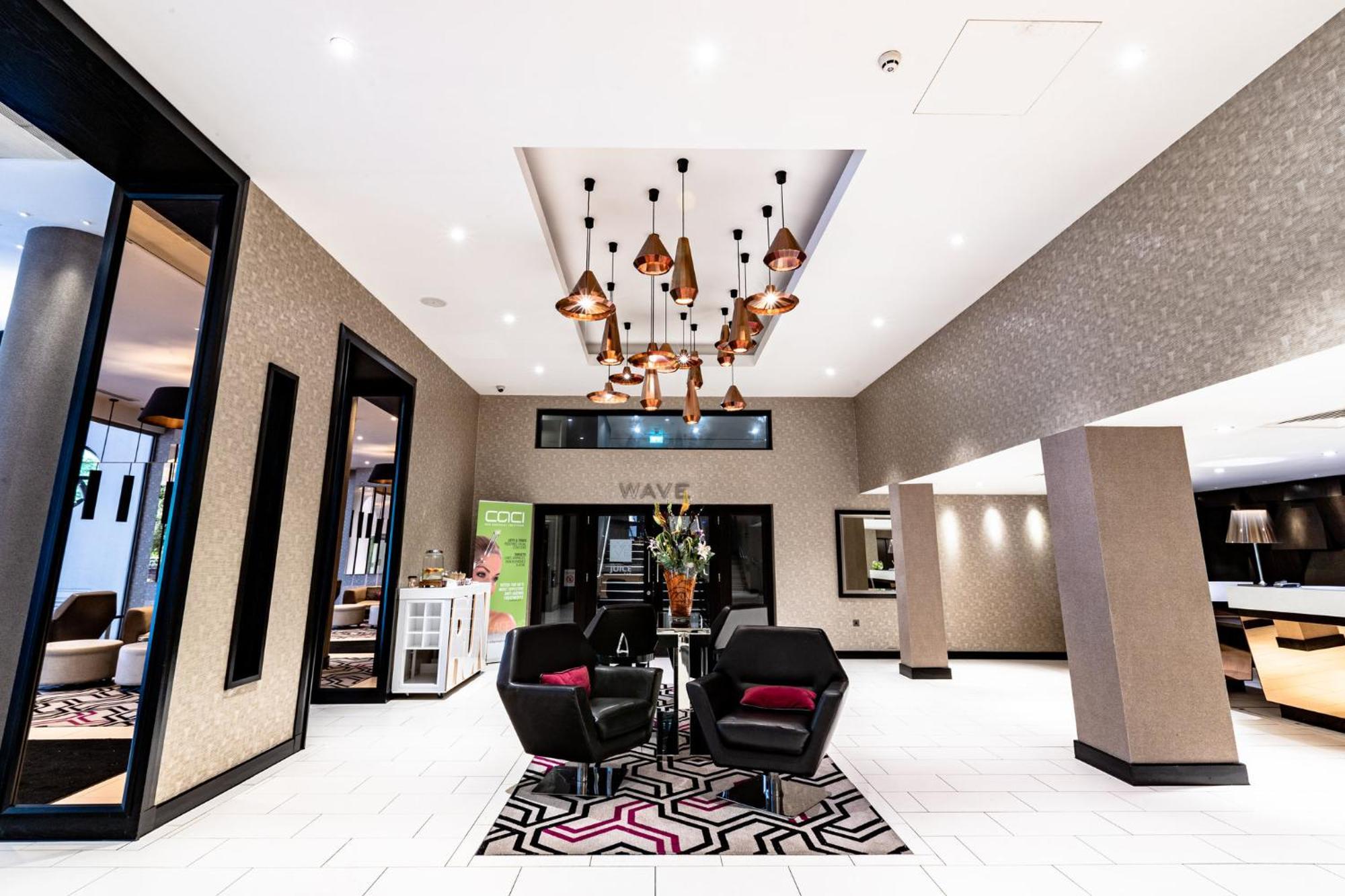 Отель Crowne Plaza Gerrards Cross By Ihg Биконсфилд Экстерьер фото