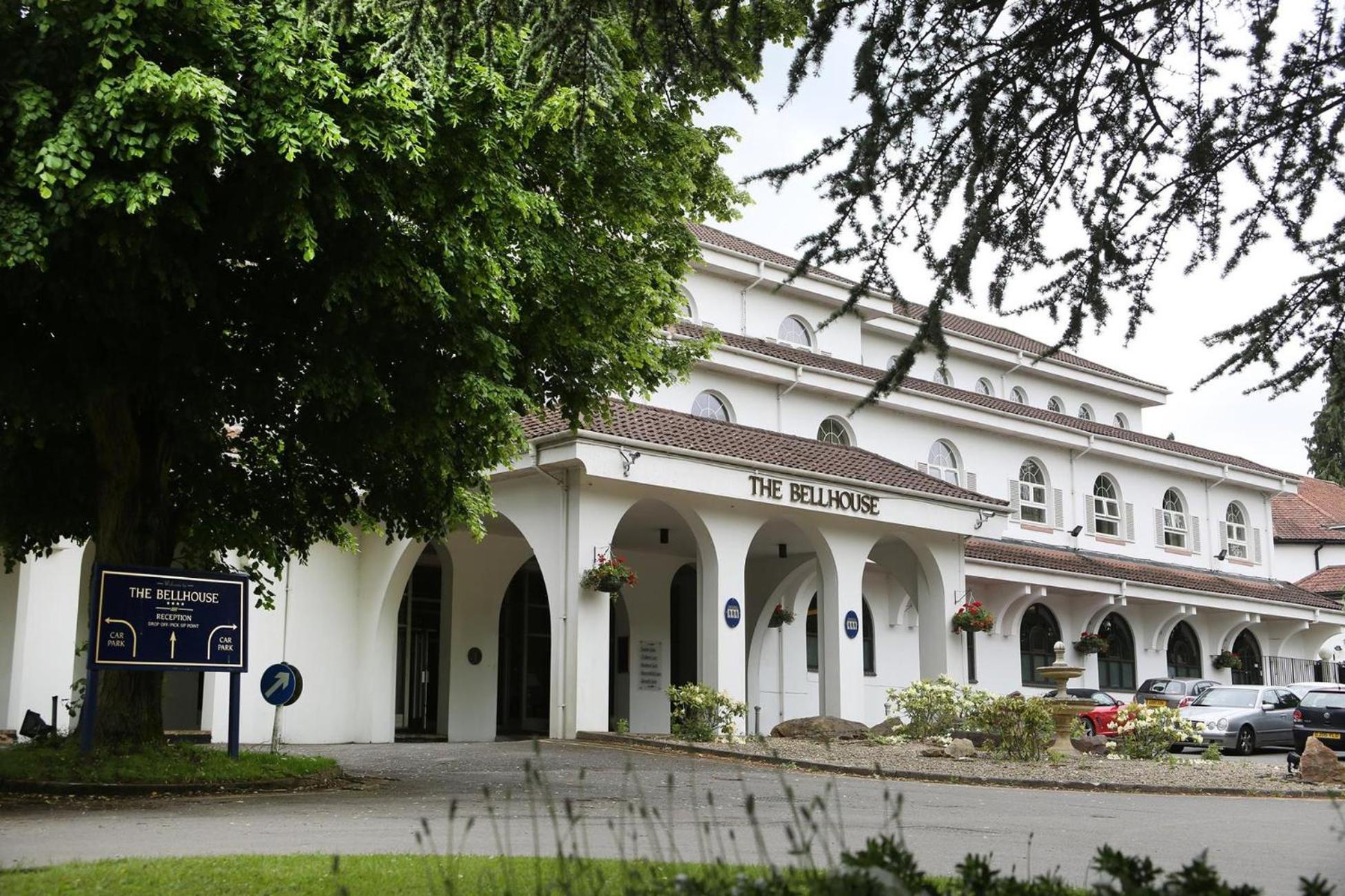 Отель Crowne Plaza Gerrards Cross By Ihg Биконсфилд Экстерьер фото